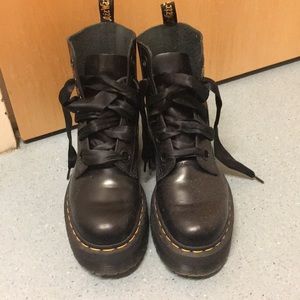 Dr marten molly boots